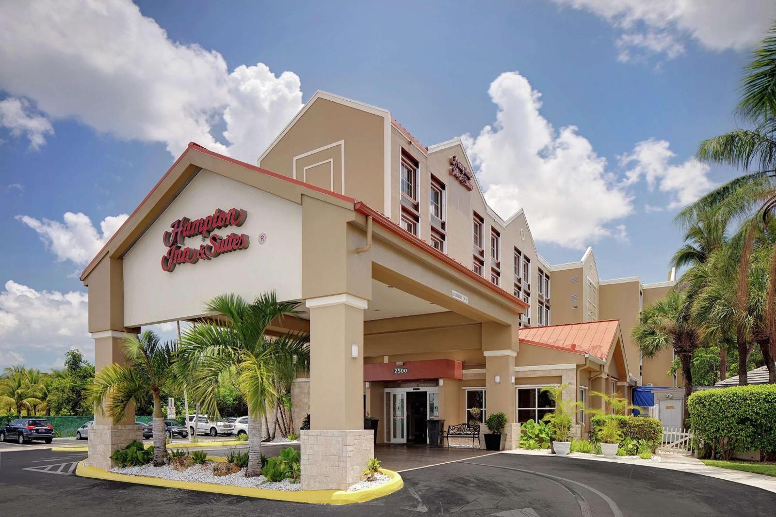 Hampton Inn By Hilton And Suites Ft. Lauderdale-Airport